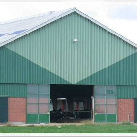 HansSteffensen's profile picture. I 1988 blev Bryrup Byggelager købt – en trælast og byggemarked. Det udviklede sig hurtigt til at være en af de førende halbyggefirmaer.