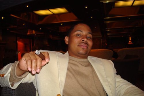 Raised in Ville Platte, LA, LSU Alum, Omega Psi Phi!!! Laid back, yet always on da grind out here in San Antonio. Business purposes: follow @KeyonNoel.