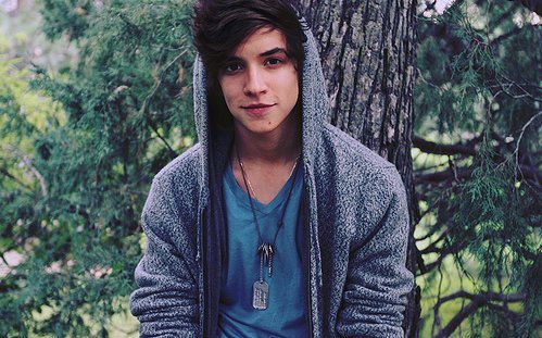 Eddy. I dont like Edward. I go to the academy but never go to lessons as the teachers just give up on me. I really dont get the point in school. [RP, MV]