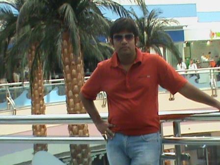 gandhi_paras's profile picture. 