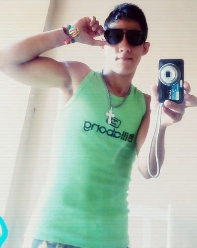 ~ toou com voos até o fim ♪ , irmãozinho eu te amo mais que tudo na minha vida s2 .  @NayFonsecca aqui