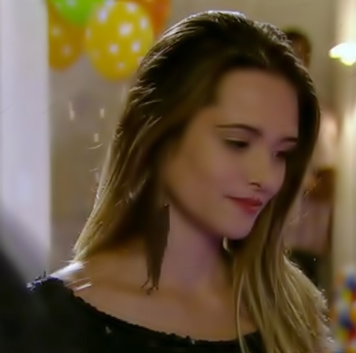 Fã clube diretamente relacionado a atriz/modelo @juulianapaiva. #since 17/08/12 , Seguido por ela dia 17/08/2012
Owner: Lucas Soares
#JulianaticoBoy
