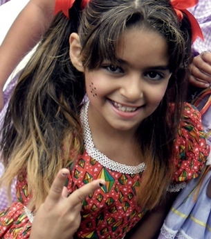 Táa olhando oquee Bixo? ,' segue loogo baby;*
Recomendo ;* @ReinoMelanieF_ Yeah!