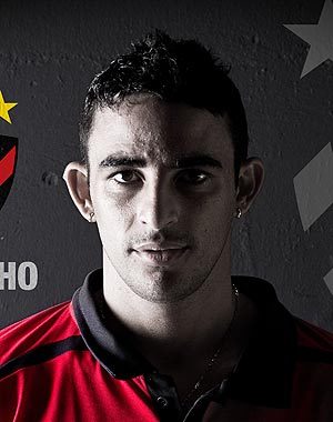 Eu quero que DEUS , dê vida longa aos meus inimigos, para que eles de pé assistam a minha brilhante  VITÓRIA . 

Não me inveje, trabalhe.