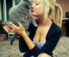 I'm blonde , plastic , bisexual , and a freak ;) @PlasticKendalll is my girlfriend ;*