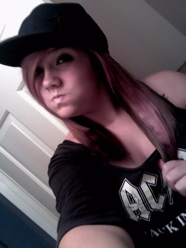 HannaNicole6's profile picture. im Hannah (: im fun loving and just looking to make some new friends(: hope u like me