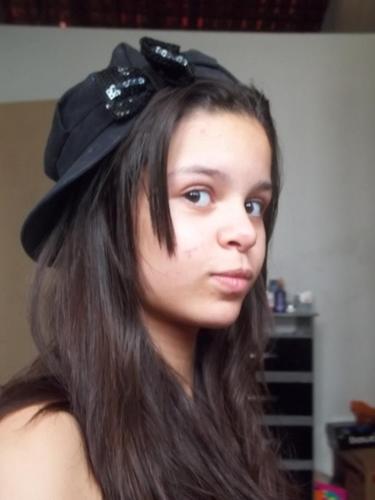 Me oodeiia '? Ah , claroo .. Caco de vidro tem inveja de Diamante amoour;! Haha- ^.^
