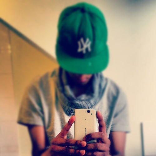 Mr_UsamaHBoo's profile picture. I love life :) #YMCMB #MoneyTeam @TheGame followed me 27th Febuary 2012, follow me, I follow back :)