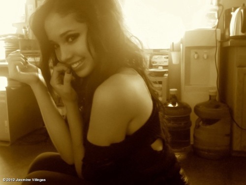 FauxFakerBaby's profile picture. Baby let me love you I can make you feel right {RP/18+}