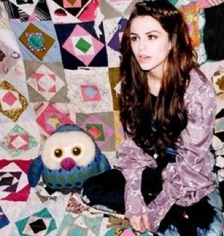 LaneyMarksLA's profile picture. my twin sister is Brittany I love music I'm fun, friendly and cheerful to :] [single]