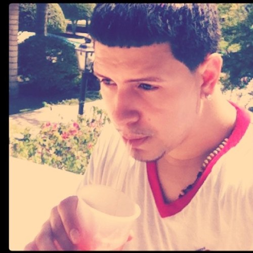 DeleonEnt's profile picture. 