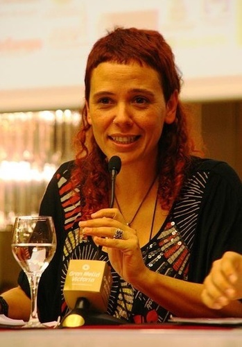 Portavoz de la Organización Internacional de las DEA. Fundadora de DISFAM. 
Educadora Infantil y Psicomotricista