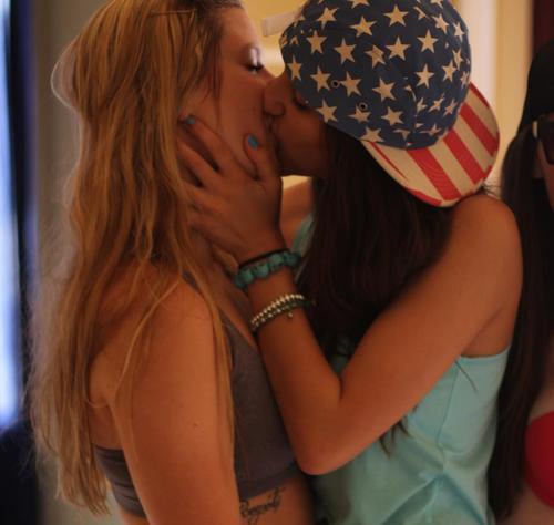 i love girls ♥ pussy i love you ♥
