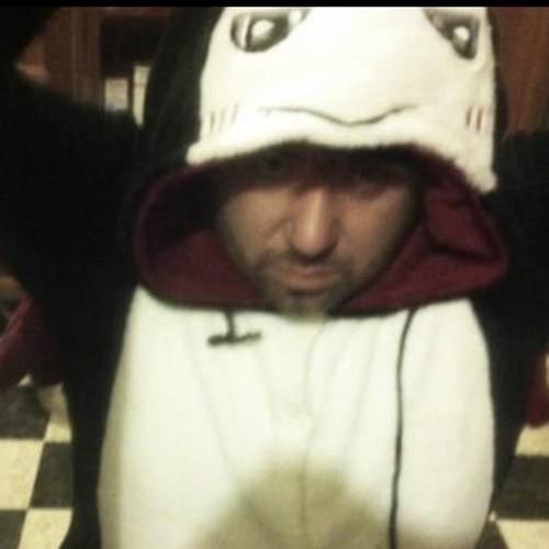 STE_BCAREY's profile picture. Creatively Peculiar Piscean. Part artist, part writer, part smart ass! Full time hater of twihards and boy band enthusiasts!