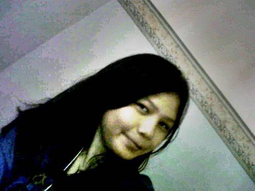 Follow my 2nd account, @STirtasari follback? Just mention ;)