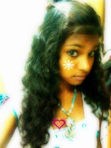 DaZZy...
19 yEaRs...
LoVeS fOoD..=)
lIkES To MaKe fReNz....
ShY,FrIeNdLy AnD A LoVaBlE perSoN...