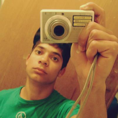 A vida foi feita para se viver e a curiosidade para não esquecer. Nunca dê as costas à vida. #SEGUE sigo de volta