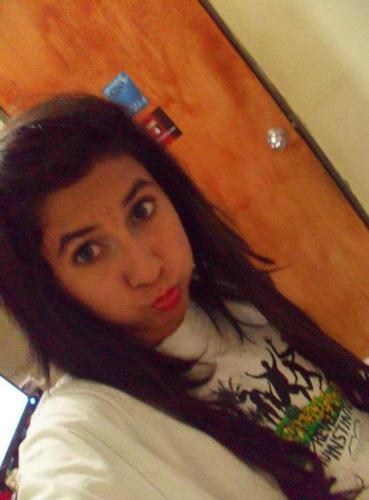 No Busco amigos Perfectos-Busco amiwos Verdaderos;3 No seria mucho pedir!
INTENTE SER NORMAL PERO ME ABURRI ;$
I 3 Barquisimeto *-----*