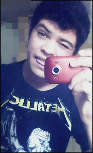 A vida é muito curta, então quebre as regras, perdoe rapidamente, beije lentamente, ame de verdade e ria descontroladamente.
BobMarIey