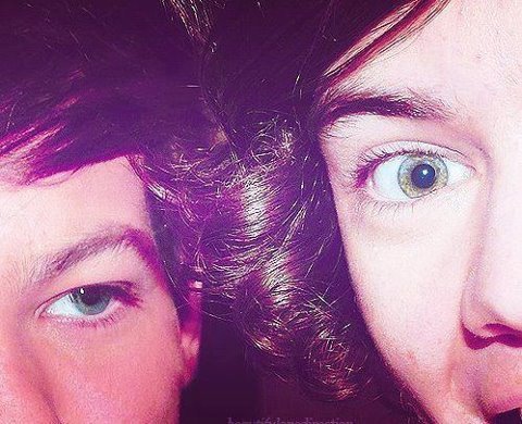 Sou fã dos 5 meninos mais retardados do mundo, but they're my inspiration 3 ONEDIRECTION ou tbm conhecida como VIDA 3