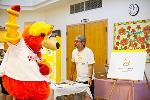 CNinABQ's profile picture. Anti-hunger grassroots advocate & blogger.  Sports fan: LA Dodgers, New Orleans Saints, LSU, fútbol