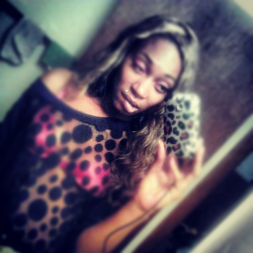 I am a positive person with ambition,drive and talent cool af wen u get to know me.