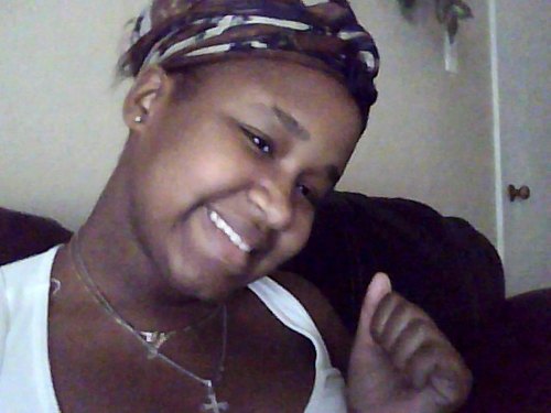 LIKE TEW HAVE FUN IS CURRENTLY IN A RELATIONSHIP WIFF THA LUV OF MY LIFE JAYVON BOYER BEEN TOGETHHER FOR A YEAR N 10 MONTHS LOV HIM TO DEATH