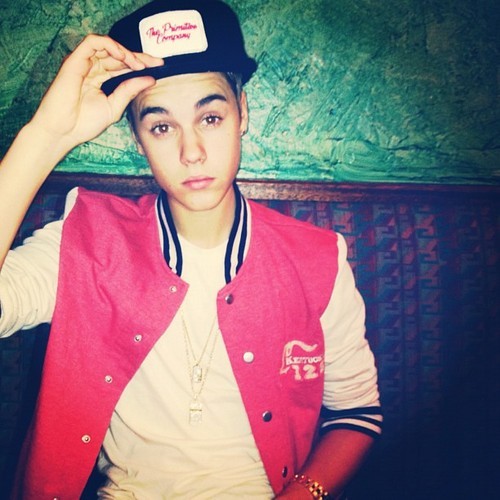 @justinbieber my life ...#BRAZIL
Being Belieber is to be with Justin to the end.
And never give up your dreams #NeverSayNever ƁЄԼƖЄƁЄƦ ƑƠƦЄƔЄƦ  .. #KIDRAUHL