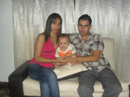 muy felizz con Dios y la vida por q tengo un hijo maravilloso y un esposo estupndo los amo son mi viida...