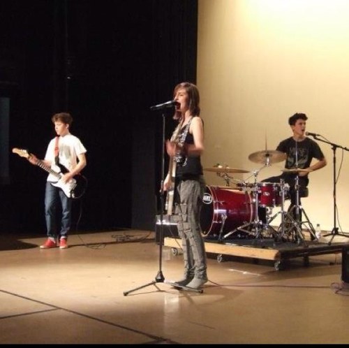 NoUrgency's profile picture. we are No Urgency! lil band from Kettering. check out our fb, YouTube & tumblr pages (: @JackPrestidge @rebbieryan @Adam__Fenton