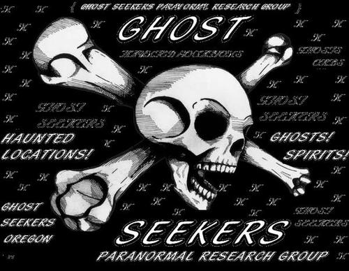 Paranormal Investigator.
Investigates strange phenomenon an unusual. We're in a book: Ghosts from Coast to Coast  
My Facebook Page: https://t.co/lkncA6CBv0