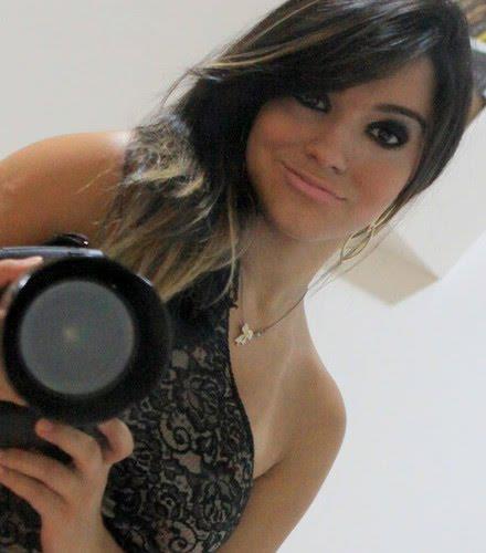[...] Deus , fotogenica , coca , amigooos ♥
  ;; Odeio falsidade