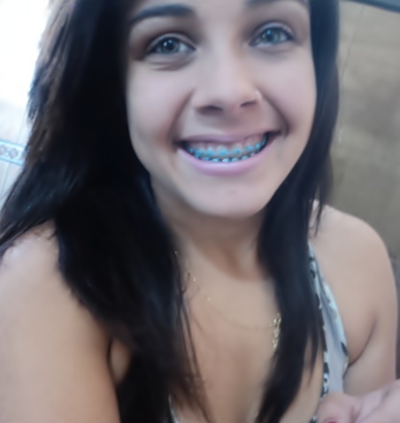 É nescessário sempre acreditar,que um sonho é possível,que o céu é o limite e você truta é imbatível.
