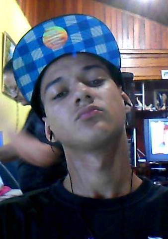 . . . A vidaa me ensinoou a nuncaa desistir, nem ganhar nem perder, mas procuraar evoluir . . . ♪