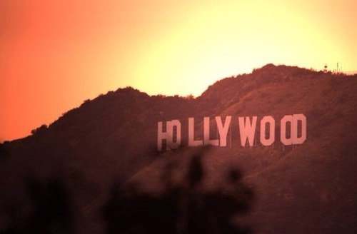 Love for all things Hollywood and all things tech.