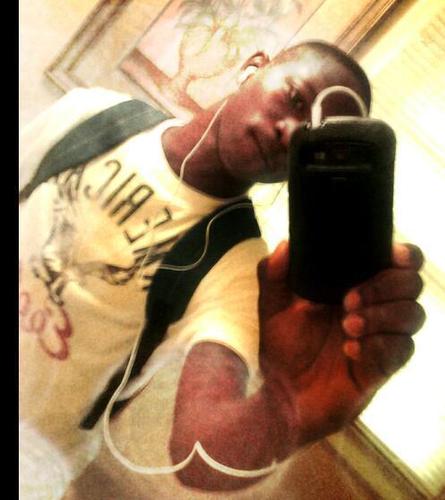 Just a Cool yung nigga with sum big Dreams. FWM M. O. E