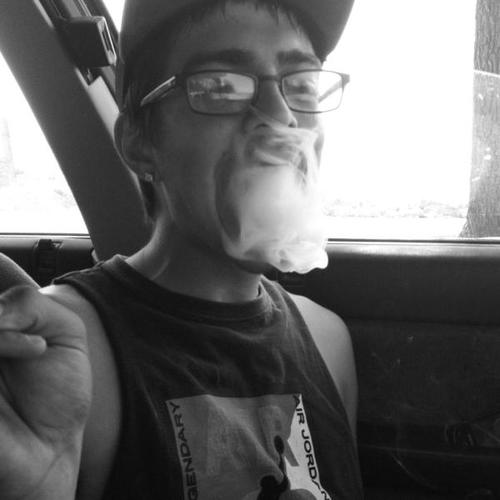 OhHOPimpJuice's profile picture. #weedsforever Cashes wherever he wants.  -One Love-