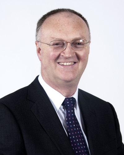 Padraig King facilitates adults and children to focus their attention for work, public speaking, sports and study.
