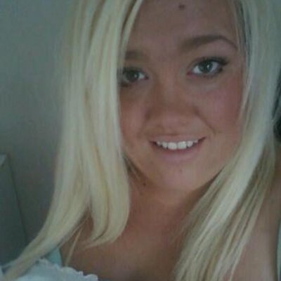 Profile Picture of Cari Roberts (@cari_89) on Twitter