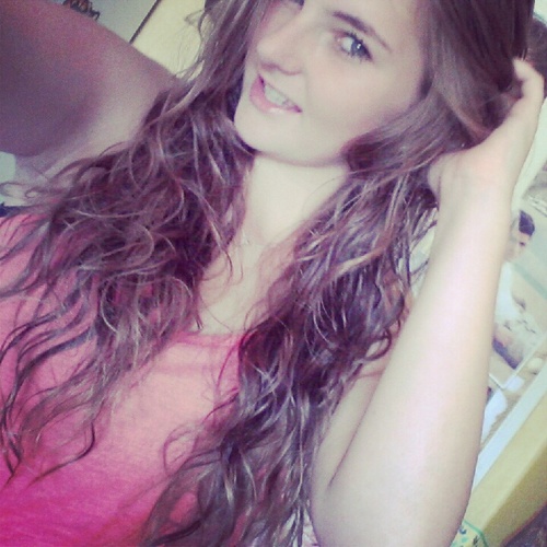 EmyBouwersx's profile picture. It's on like donkey kong #TeamYS