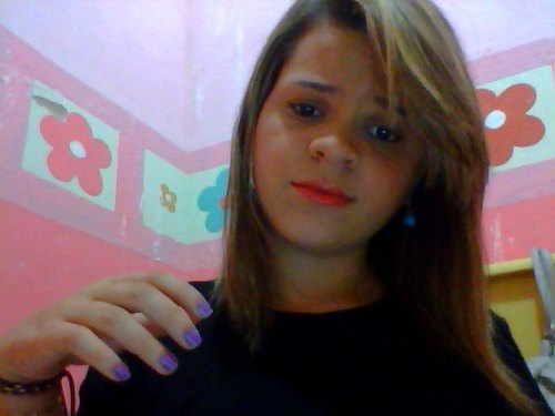 •A complicαdα e perfeitα αzeitonα
dα suα sαlαdα :9
- pode crê que com o tempo vc percebe ;)'