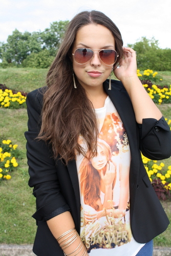 Follow me, i will follow you back ! :)xx