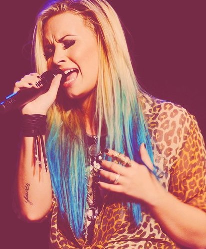 Lights will guide you home, and ignite your bones, and I will try to fix you. -coldplay ♥