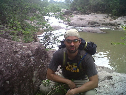 Love to Hike, especially extreme hiking, addict to light travel if possible backpacking. Sports fan - GO JAYS!