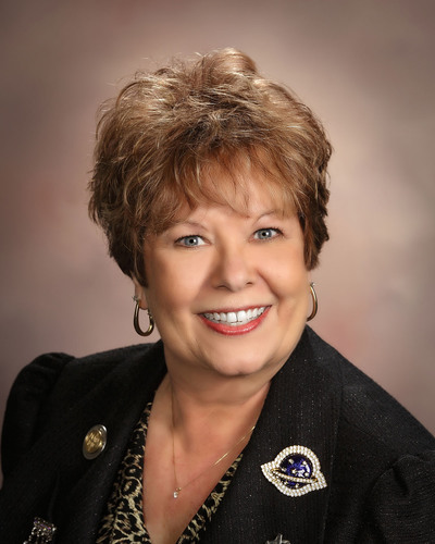 MKstarsncars's profile picture. Mary Kay Director