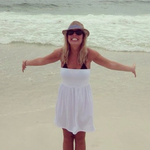 KellGreene's profile picture. Vegas native turned Southern belle. Shopaholic. Coffee addict. Television show enthusiast. MS State alumni. Marketing Specialist for @MethodistHlth