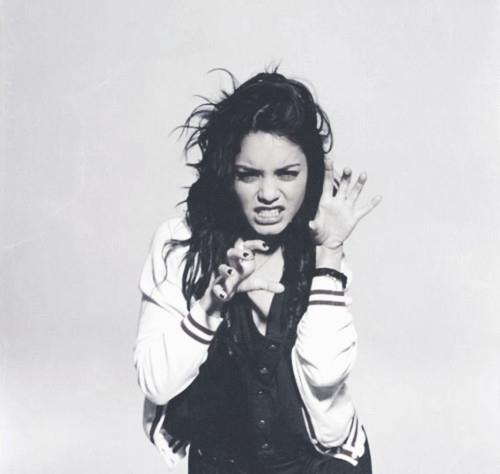 | HP RP | Single | 16-19 Years Young ;) | Lives on her own because of her familys death