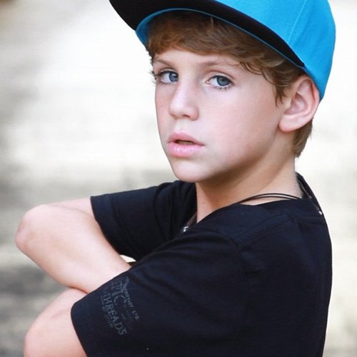 We are fans of @MattyBRaps!!! BBoys and BGirls forever!!!

http://t.co/lRnq8Y04sn