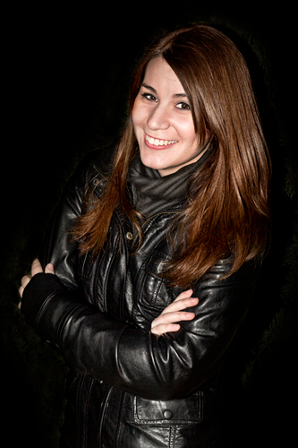 Lic. en Periodismo&Com. Audiovisual. Inquieta del Social Media. Aficionada a la publicidad. Cinéfila. Artista de Broadway frustrada, futura ganadora de un Tony.