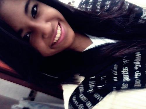 13 anos, Peixiana, Coca-Cola, Doritos, Retardada, amiga, companheira, boba, ciumenta,idiota....

Follow - me ?